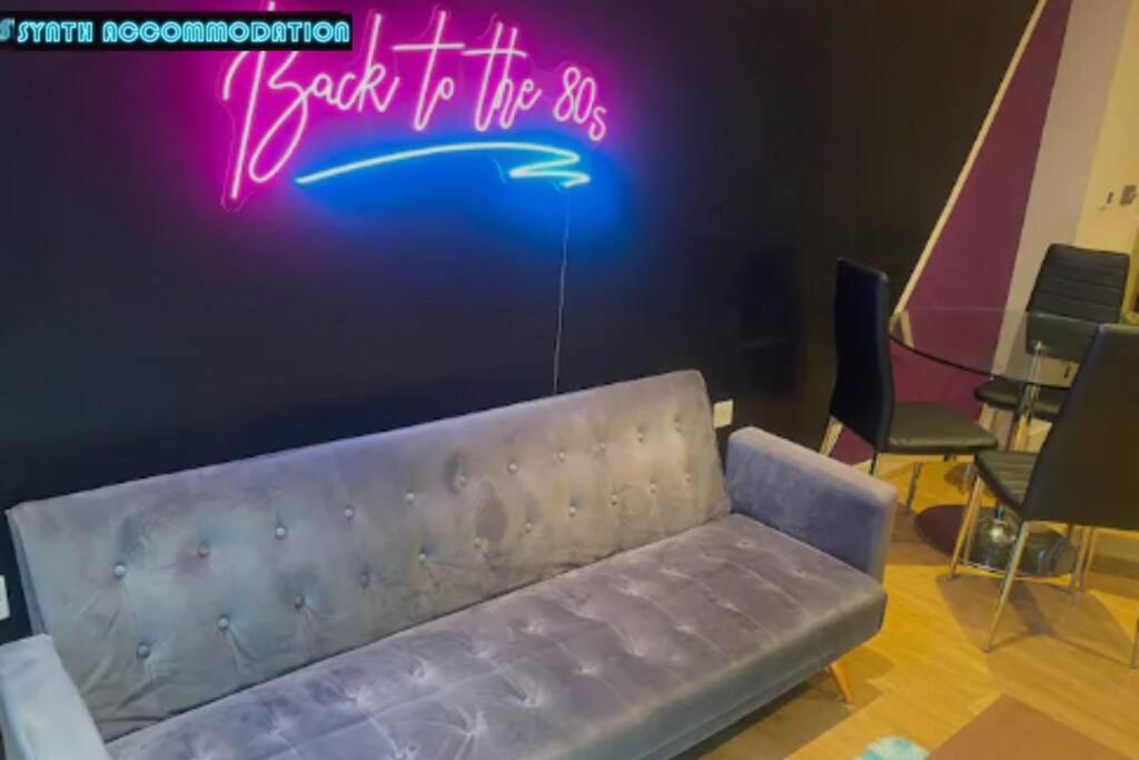 Appartamento 80s Retro 1bedroom Apart Canary Wharf Londra